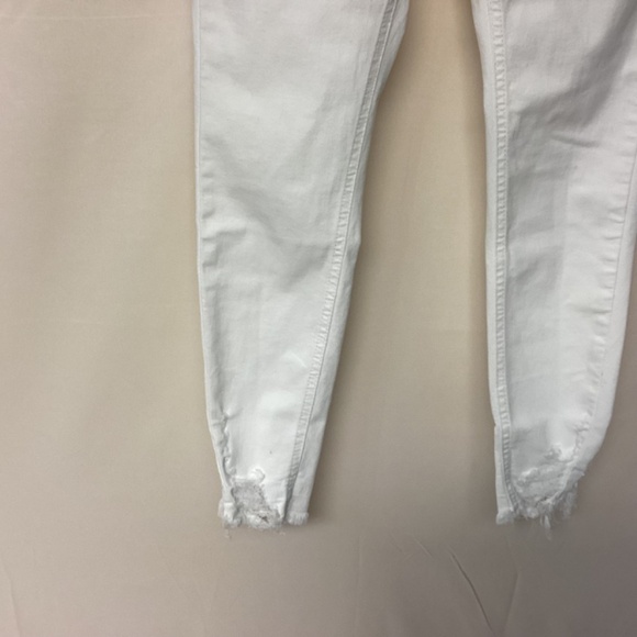 Top shop Jamie jeans SZ 26W x30L white distressed skinny straight legs t… - Picture 3 of 11
